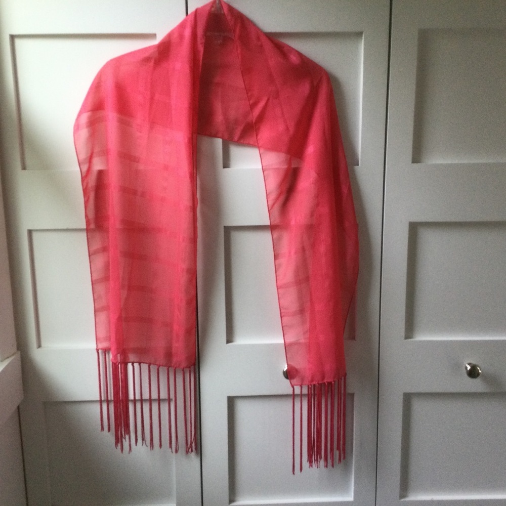 Vintage Fringed Coral Lighrweight Scarf